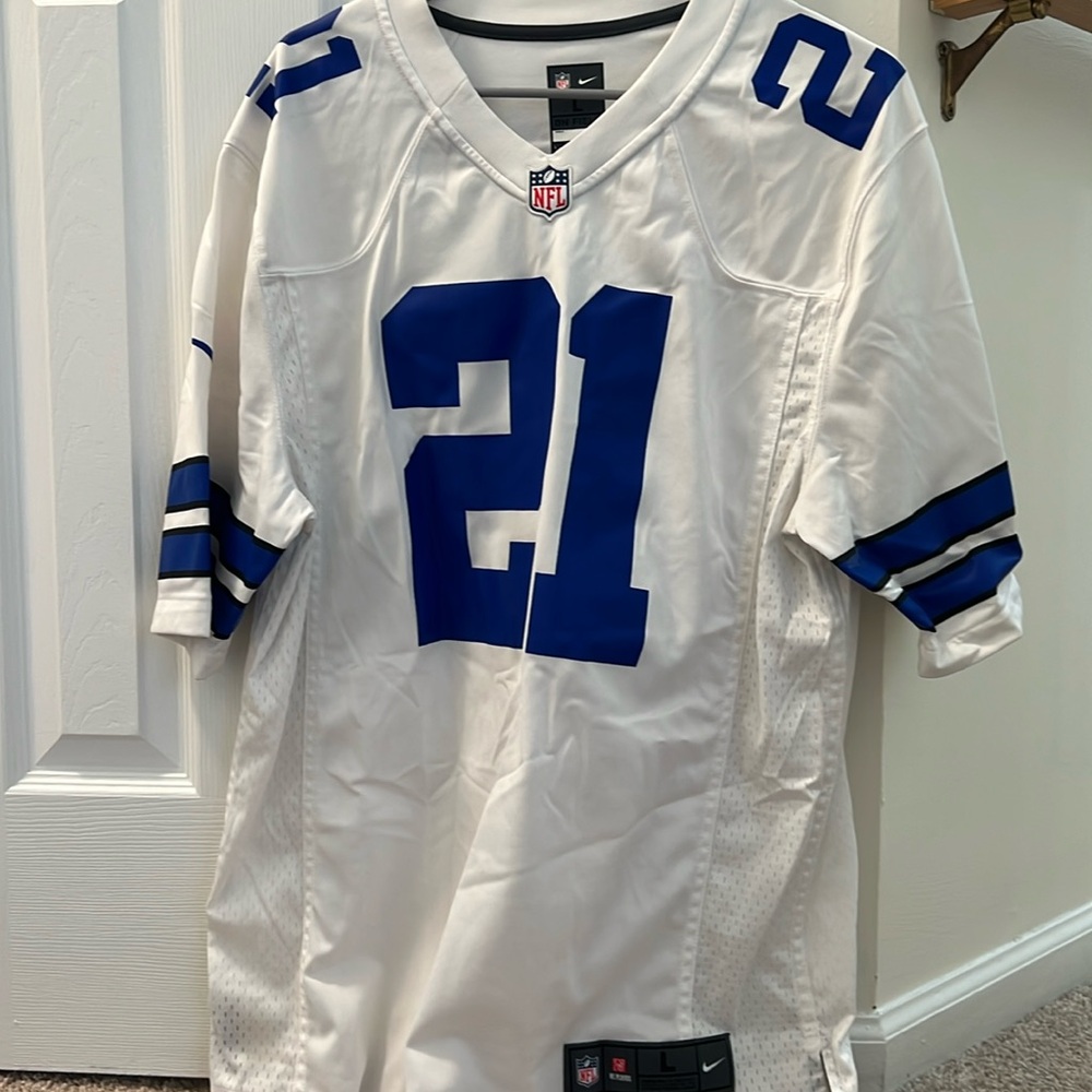 Mens large Nike  NFL Elliot jersey